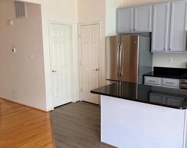 21784 Oakville Terrace - Photo Thumbnail 9