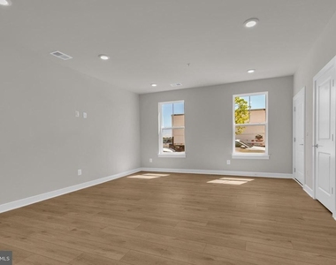20151 Northpark Drive - Photo Thumbnail 5