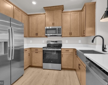 20151 Northpark Drive - Photo Thumbnail 7