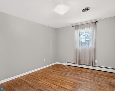2843 Annandale Road - Photo Thumbnail 14