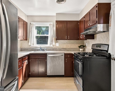 2843 Annandale Road - Photo Thumbnail 10