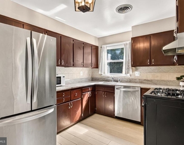 2843 Annandale Road - Photo Thumbnail 11