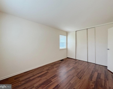 9642 Hagel Cir - Photo Thumbnail 12