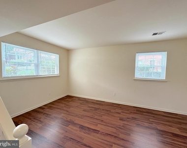 9642 Hagel Cir - Photo Thumbnail 3