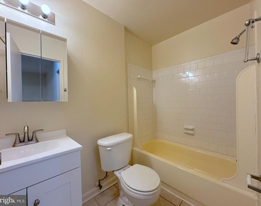 9642 Hagel Cir - Photo Thumbnail 14