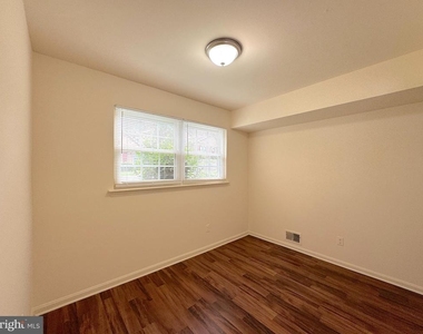 9642 Hagel Cir - Photo Thumbnail 9