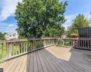 5142 Woodford Drive - Photo Thumbnail 15