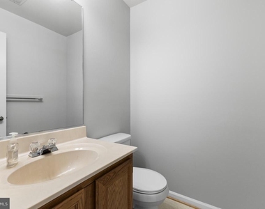 5142 Woodford Drive - Photo Thumbnail 8