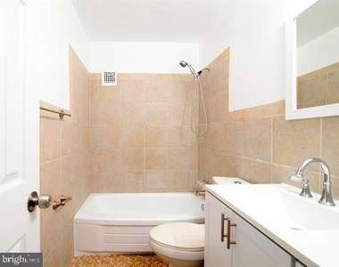 4345 Ivymount Court - Photo Thumbnail 12
