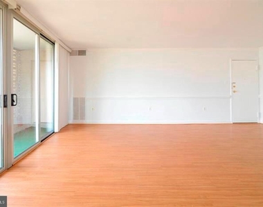 4345 Ivymount Court - Photo Thumbnail 6