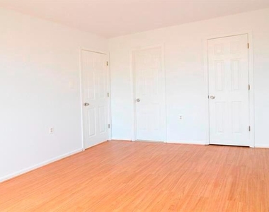 4345 Ivymount Court - Photo Thumbnail 16