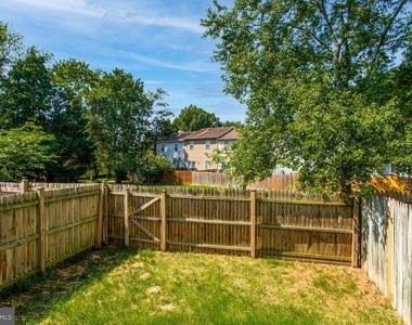 6267 Alforth Avenue - Photo Thumbnail 2