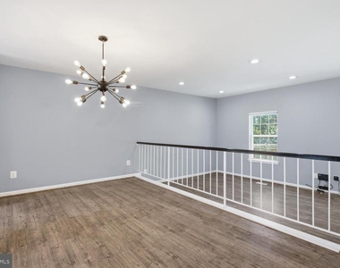 6267 Alforth Avenue - Photo Thumbnail 8