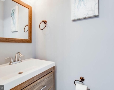 6267 Alforth Avenue - Photo Thumbnail 16
