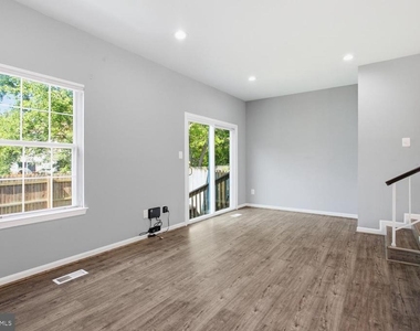 6267 Alforth Avenue - Photo Thumbnail 11