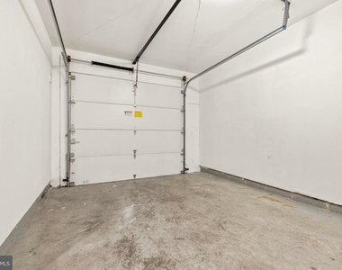 4267 Fox Lake Drive - Photo Thumbnail 21