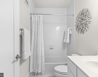 238 Van Buren Street - Photo Thumbnail 24