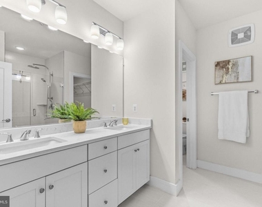 238 Van Buren Street - Photo Thumbnail 31