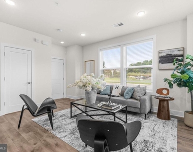 238 Van Buren Street - Photo Thumbnail 4