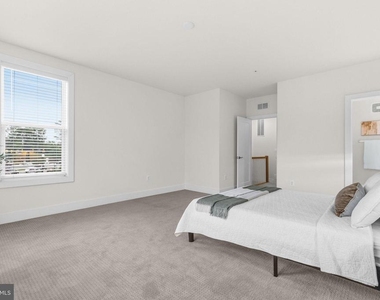 238 Van Buren Street - Photo Thumbnail 27