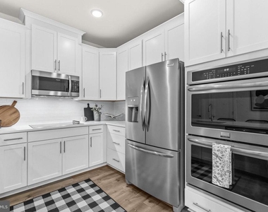 238 Van Buren Street - Photo Thumbnail 9