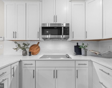 238 Van Buren Street - Photo Thumbnail 11