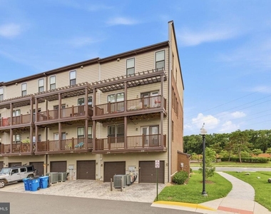 238 Van Buren Street - Photo Thumbnail 37