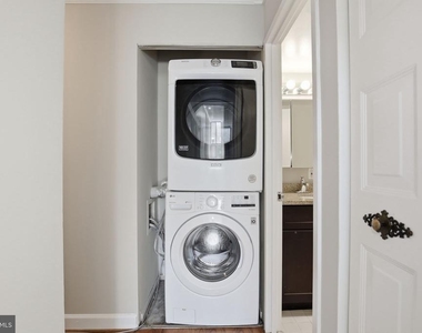 2300 Pimmit Drive - Photo Thumbnail 16