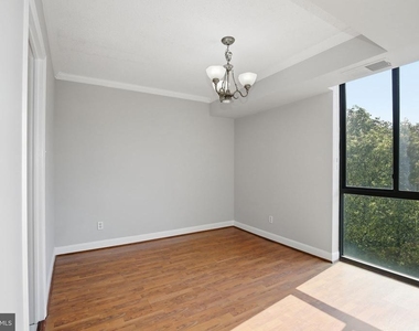 2300 Pimmit Drive - Photo Thumbnail 10