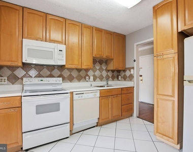 2300 Pimmit Drive - Photo Thumbnail 3