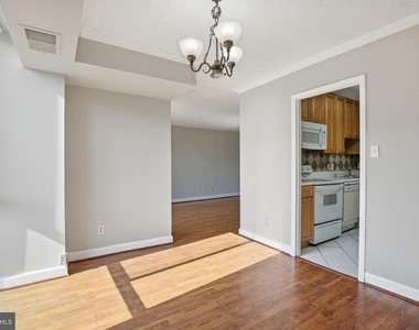 2300 Pimmit Drive - Photo Thumbnail 9