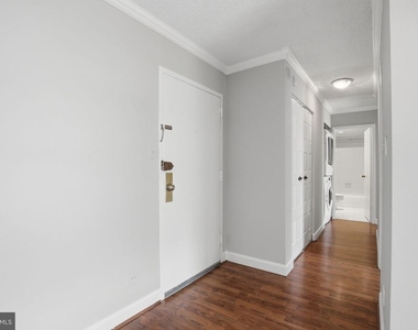 2300 Pimmit Drive - Photo Thumbnail 17