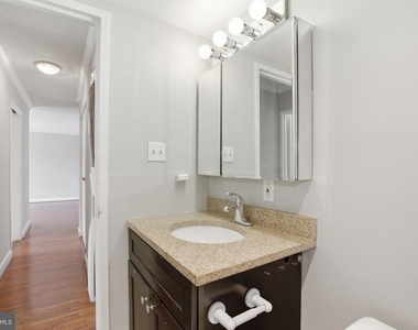 2300 Pimmit Drive - Photo Thumbnail 15