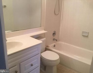5271 Ballycastle Circle E - Photo Thumbnail 22