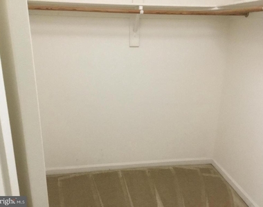 5271 Ballycastle Circle E - Photo Thumbnail 23