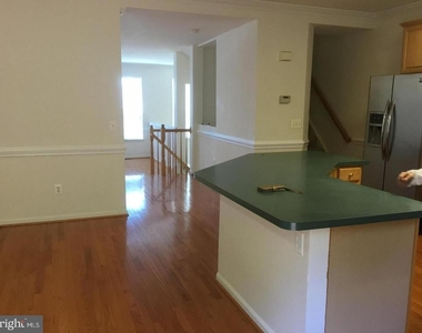 5271 Ballycastle Circle E - Photo Thumbnail 6
