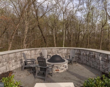 6101 Fairview Farm Drive - Photo Thumbnail 29
