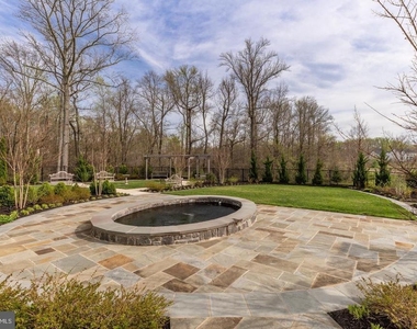6101 Fairview Farm Drive - Photo Thumbnail 28