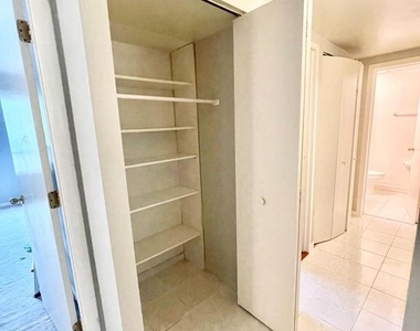 11623 Stoneview Square - Photo Thumbnail 30