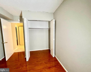 11623 Stoneview Square - Photo Thumbnail 21