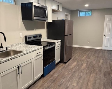 8502 Chase Glen Circle - Photo Thumbnail 7