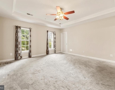 5718 Callcott Way - Photo Thumbnail 13