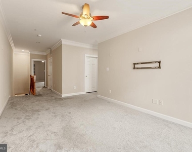 5718 Callcott Way - Photo Thumbnail 25