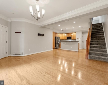 5718 Callcott Way - Photo Thumbnail 8