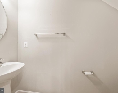 5718 Callcott Way - Photo Thumbnail 12