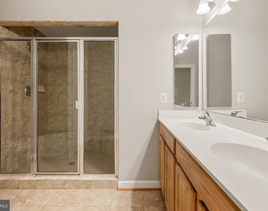 5718 Callcott Way - Photo Thumbnail 18