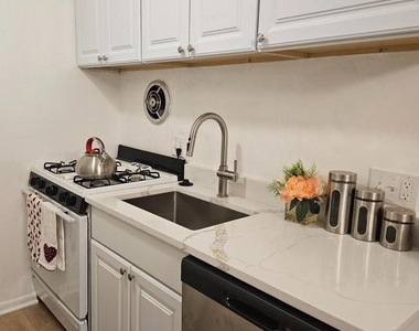 4343 Americana Drive - Photo Thumbnail 8