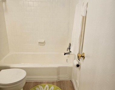 4343 Americana Drive - Photo Thumbnail 10