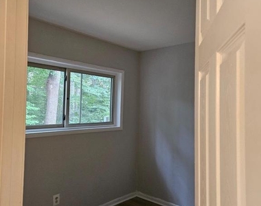 4343 Americana Drive - Photo Thumbnail 13