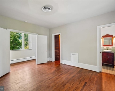 8106 W Boulevard Drive - Photo Thumbnail 19